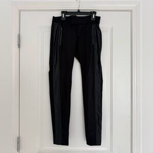 Women’s Lululemon zippered tuxedo pants black 28” inseam, size 4 or 6?